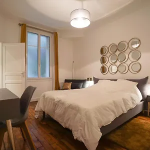  Appartamento Large Flat At 2 Steps From The Eiffel Tower Francia